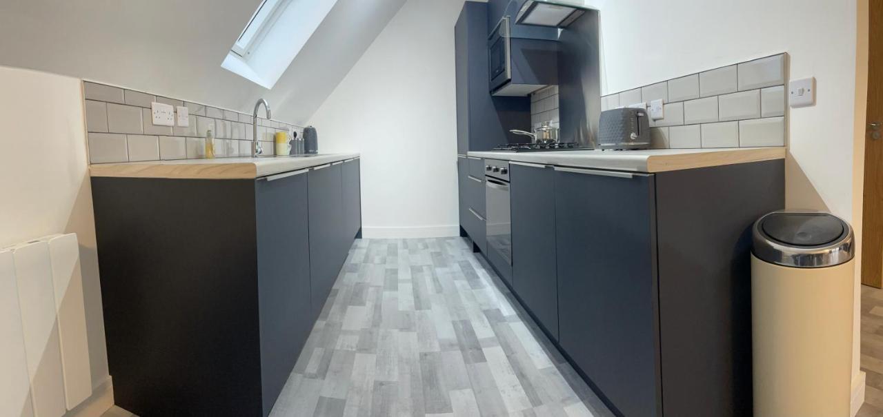 Lochside Loft - Self Catering Apartment For 2 In A Great Location For Inverness Airport And Both Cabot Highlands & Nairn Golf Courses Экстерьер фото